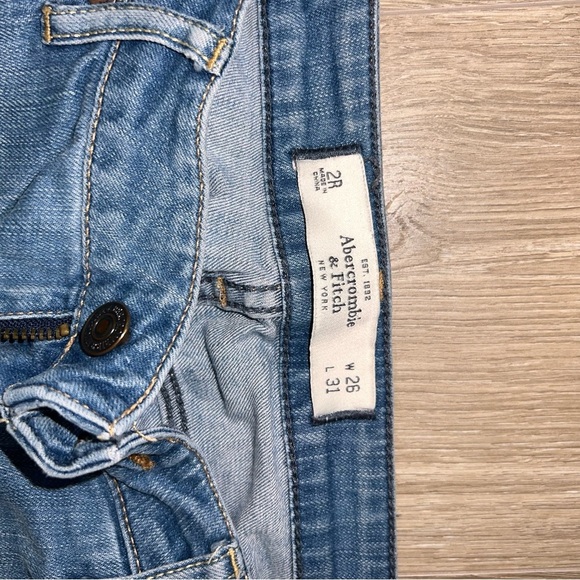 Abercrombie & Fitch Women's Blue Skinny Jeans - Picture 3 of 5